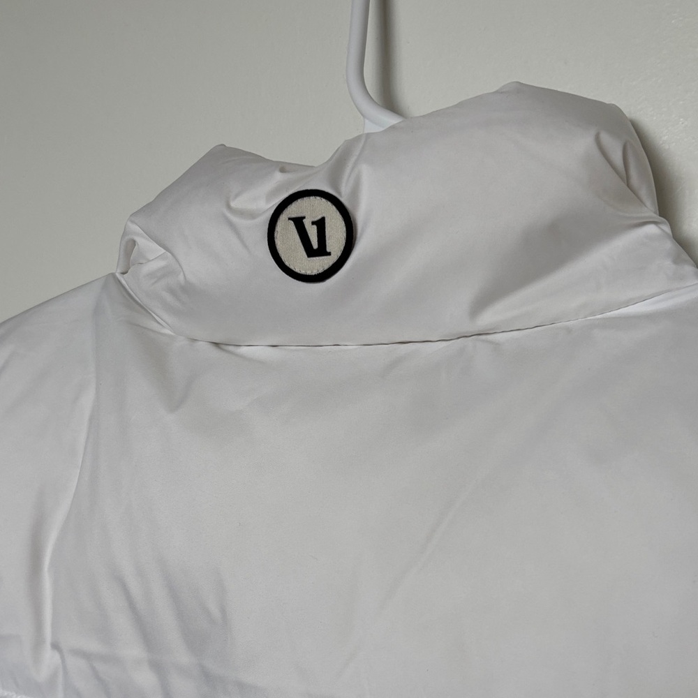 Vuori White Hillside Down Puffer Vest, new with tags - Picture 8 of 8